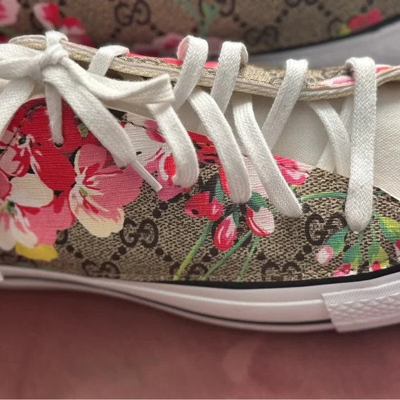 Floral Canvas Sneakers with White Accents - Picture 4 of 8